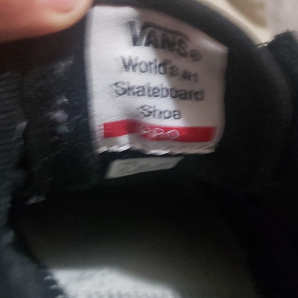 Vans - Picture 6 of 6